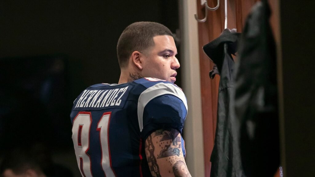 'American Sports Story' Fully Follows the Rise and Fall of Aaron Hernandez